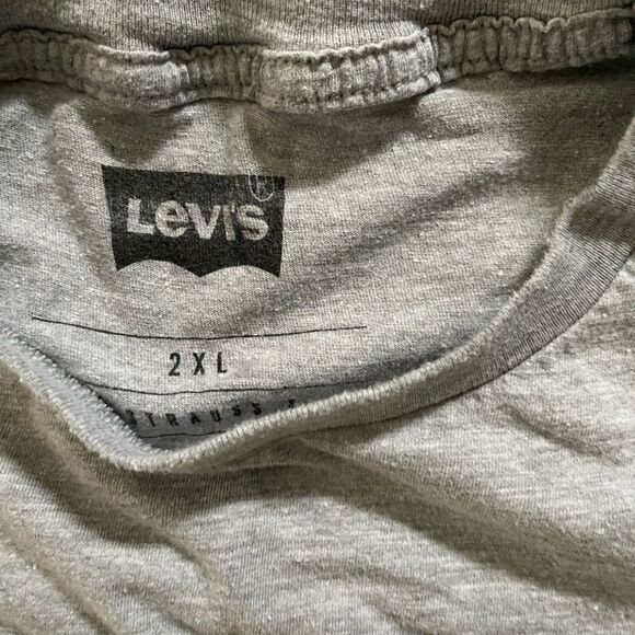 Men’s Levi’s T-Shirt in XXL - Picture 2 of 3